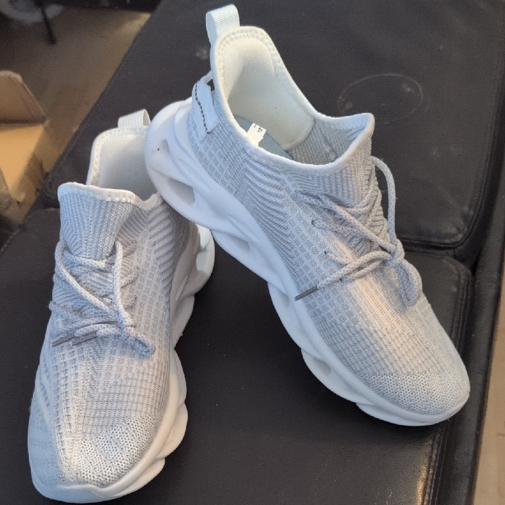 Running shoes